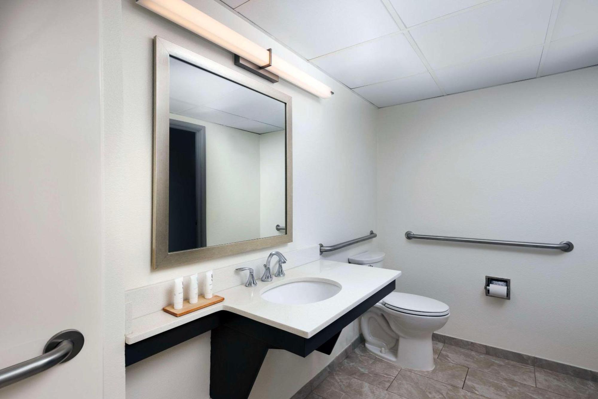 Country Inn & Suites By Radisson Asheville Downtown Tunnel Road Luaran gambar