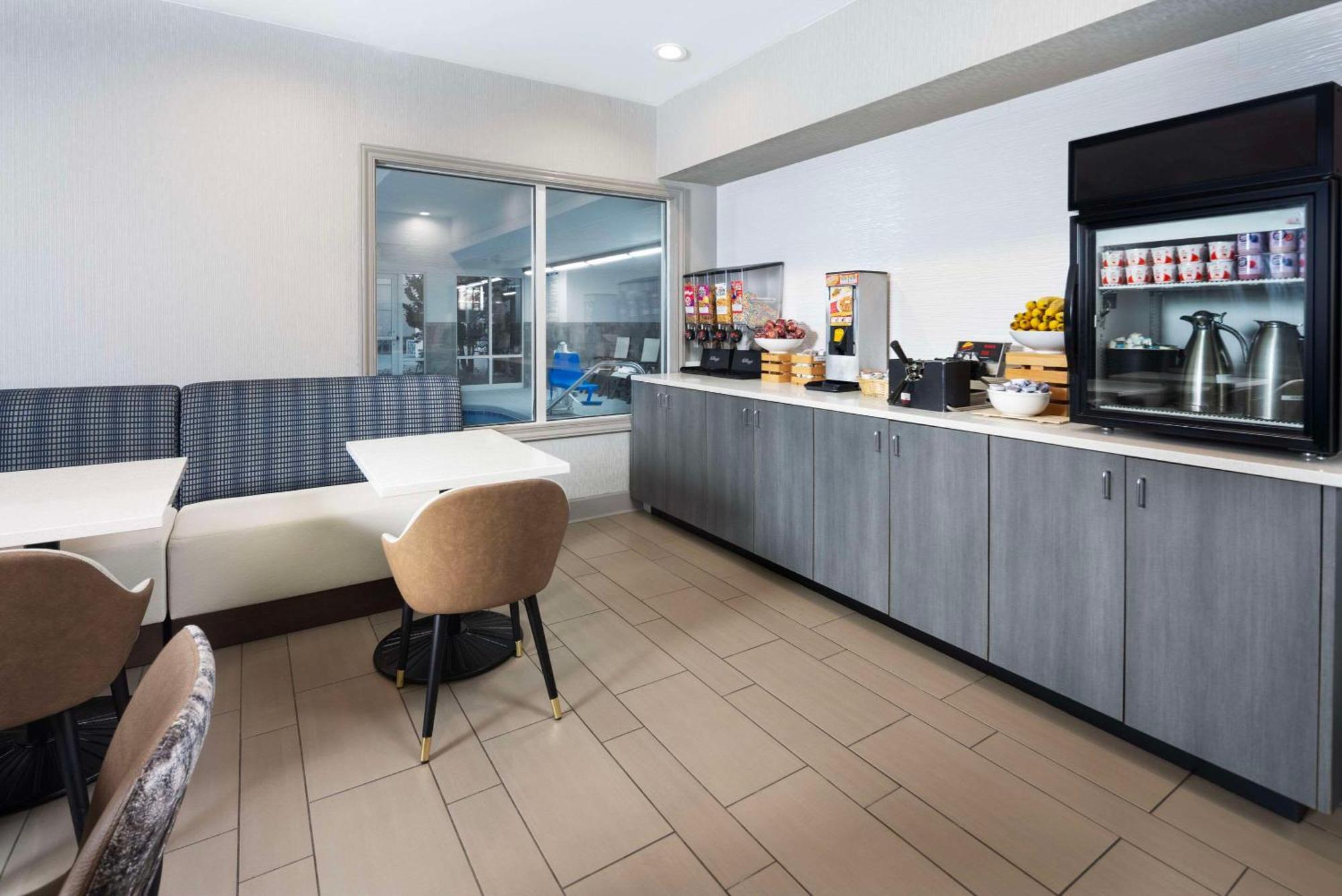 Country Inn & Suites By Radisson Asheville Downtown Tunnel Road Luaran gambar